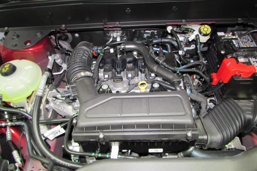 2025 Ford Bronco Sport - 3FMCR9KNXSRE70213 - Image #9
