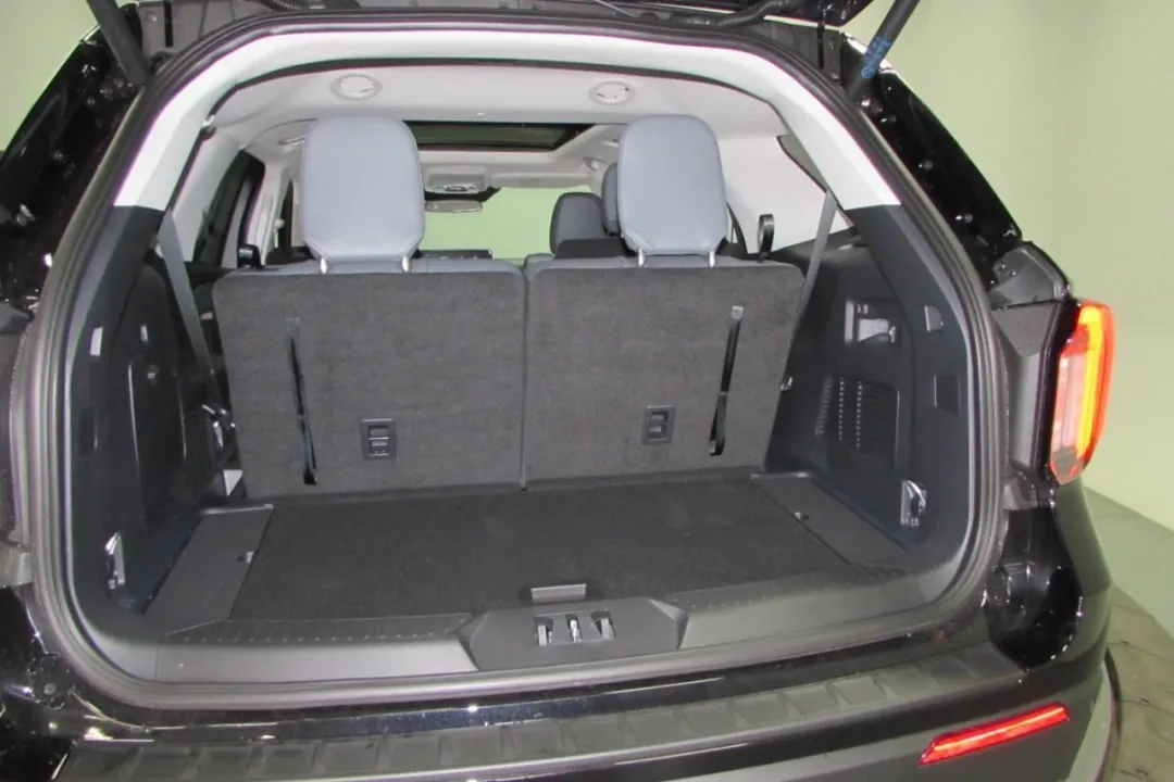 2025 Ford Explorer - 1FMUK8DH0SGC03079 - Image #29