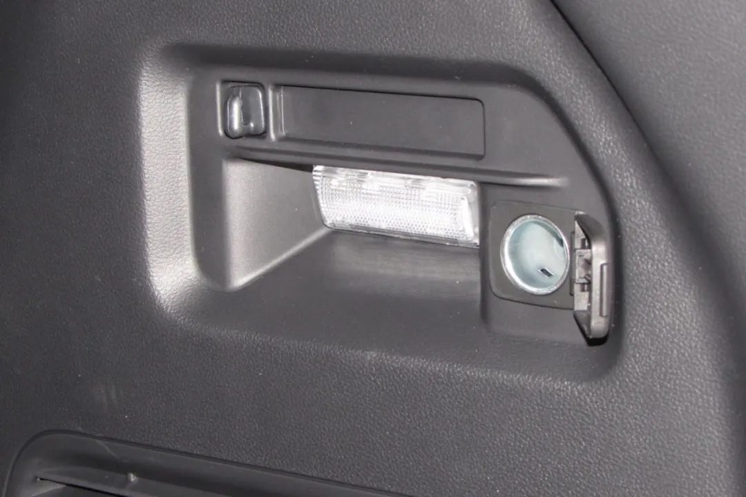 2025 Ford Explorer - 1FMUK8DH0SGC03079 - Image #31