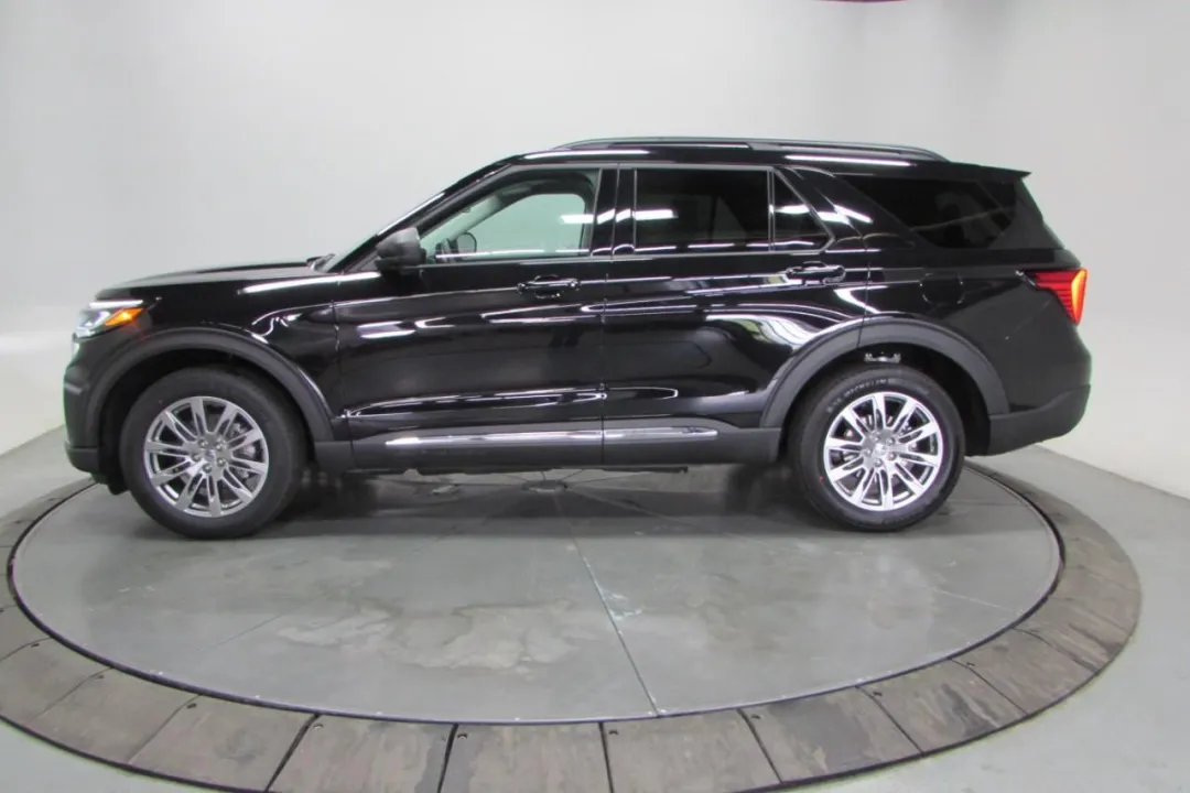 2025 Ford Explorer - 1FMUK8DH0SGC03079 - Image #4