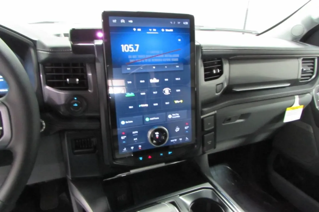 2025 Ford F-150 Lightning - 1FT6W3L76SWG01903 - Image #24