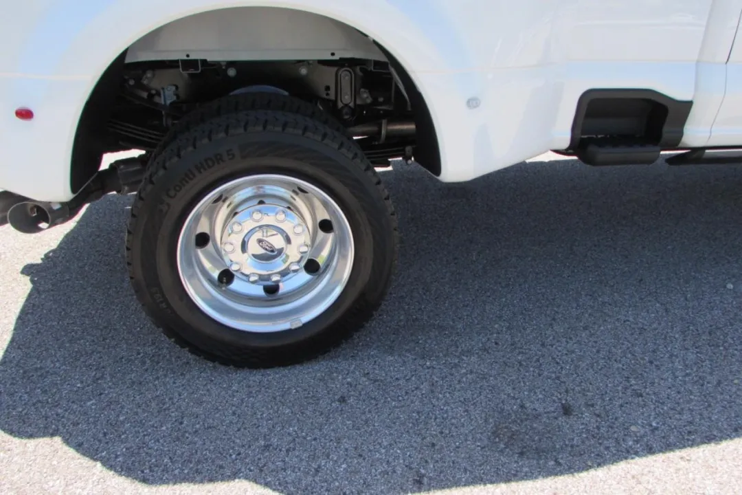 2025 Ford F-450SD - 1FT8W4DM1SED16471 - Image #10