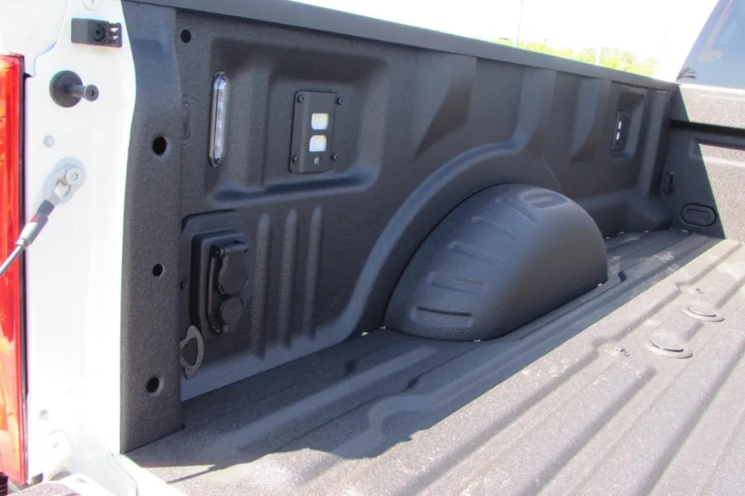 2025 Ford F-450SD - 1FT8W4DM1SED16471 - Image #14