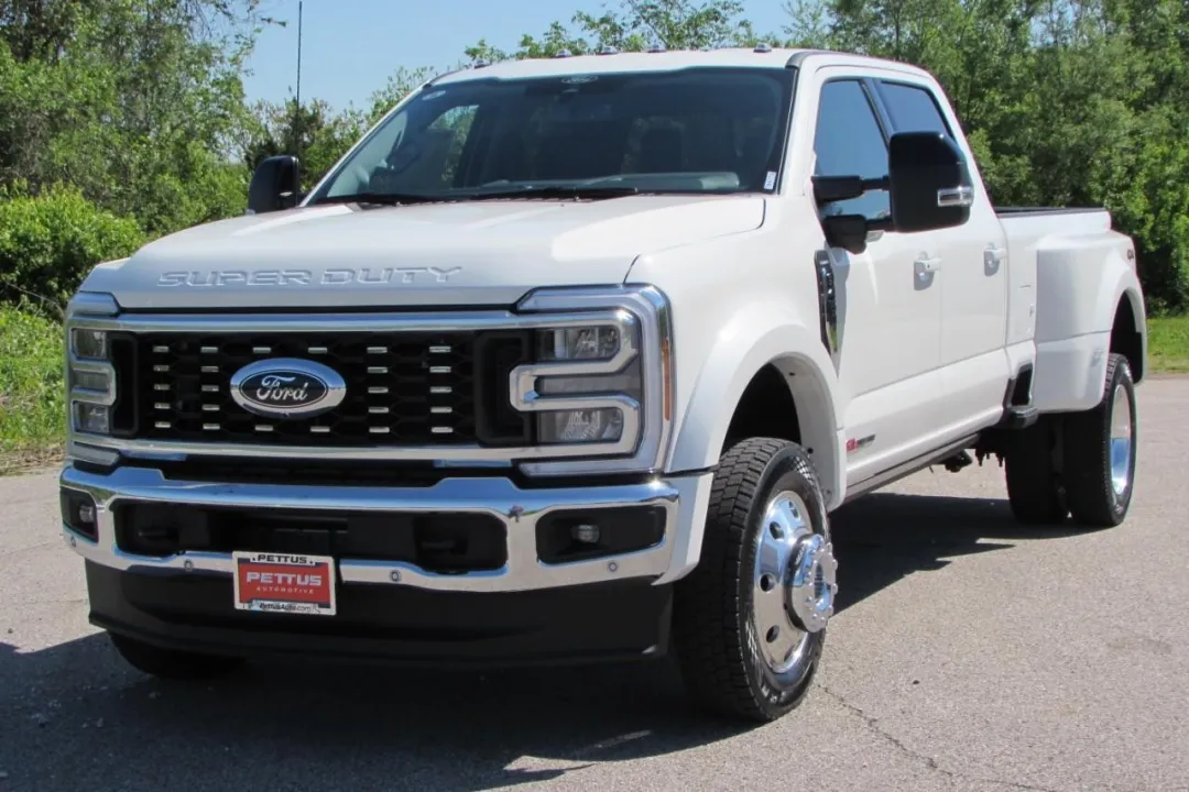 2025 Ford F-450SD - 1FT8W4DM1SED16471 - Image #2