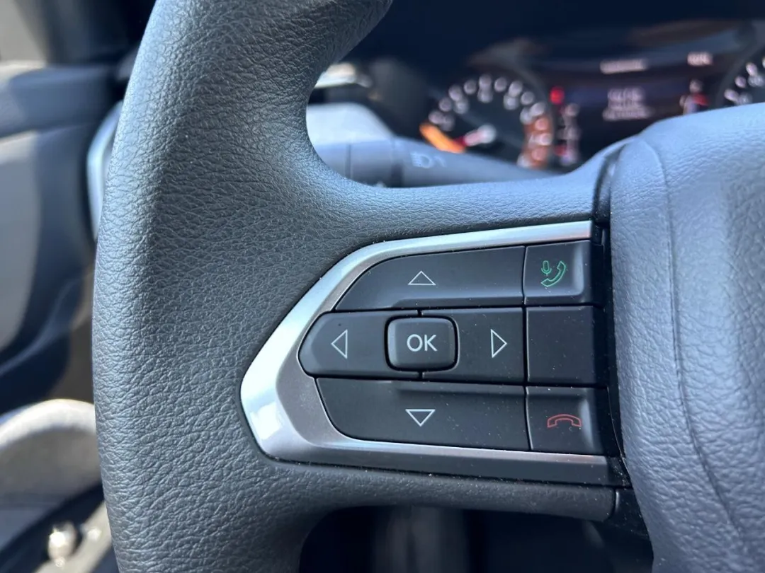 2025 Jeep Compass - 3C4NJDAN8ST540836 - Image #11