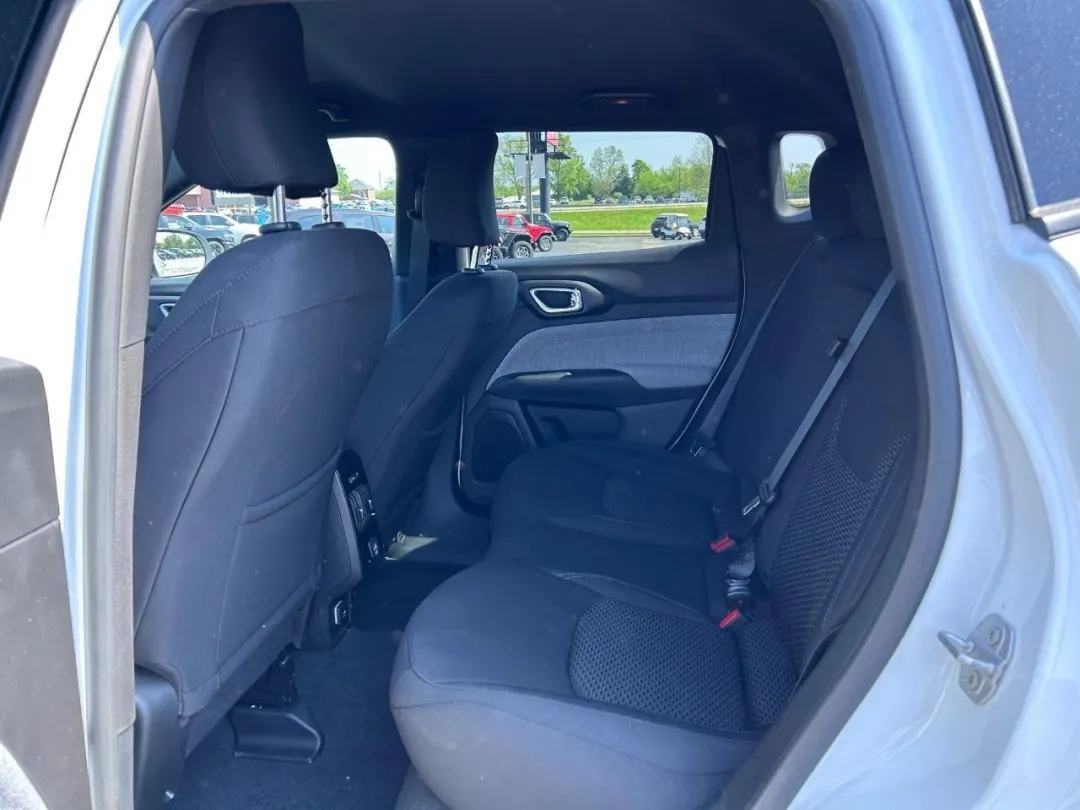 2025 Jeep Compass - 3C4NJDAN8ST540836 - Image #8