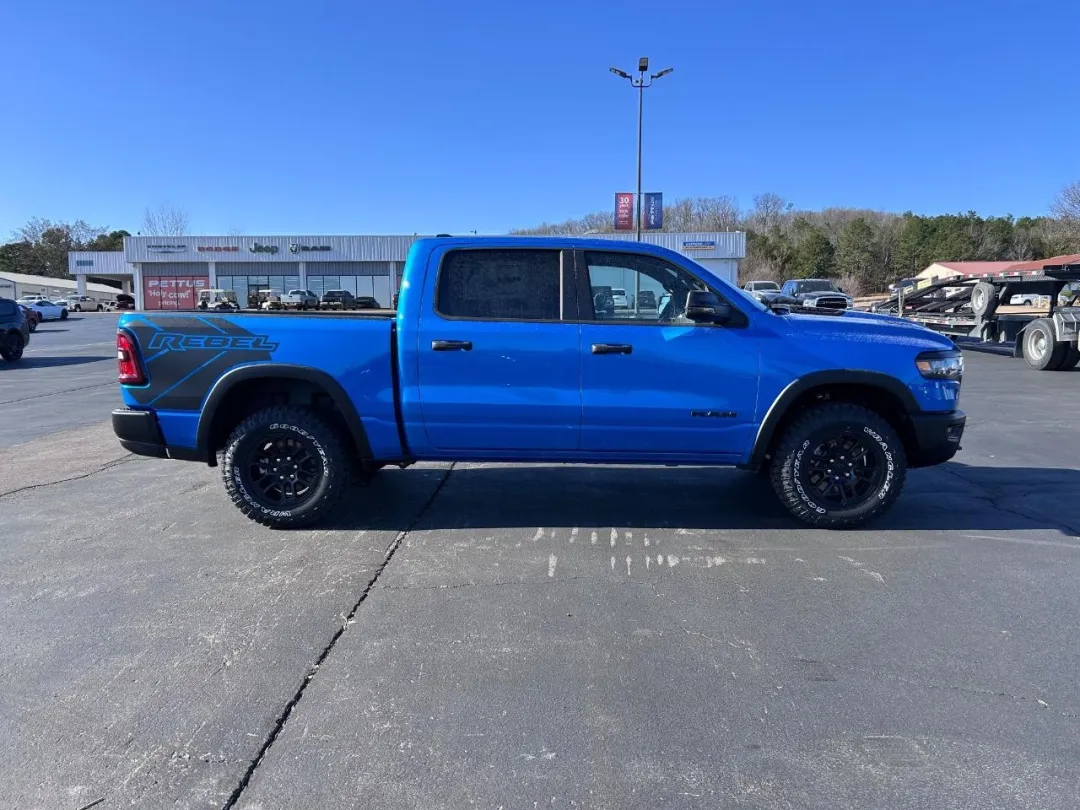 2025 Ram 1500 - 1C6SRFLP1SN636787 - Image #1
