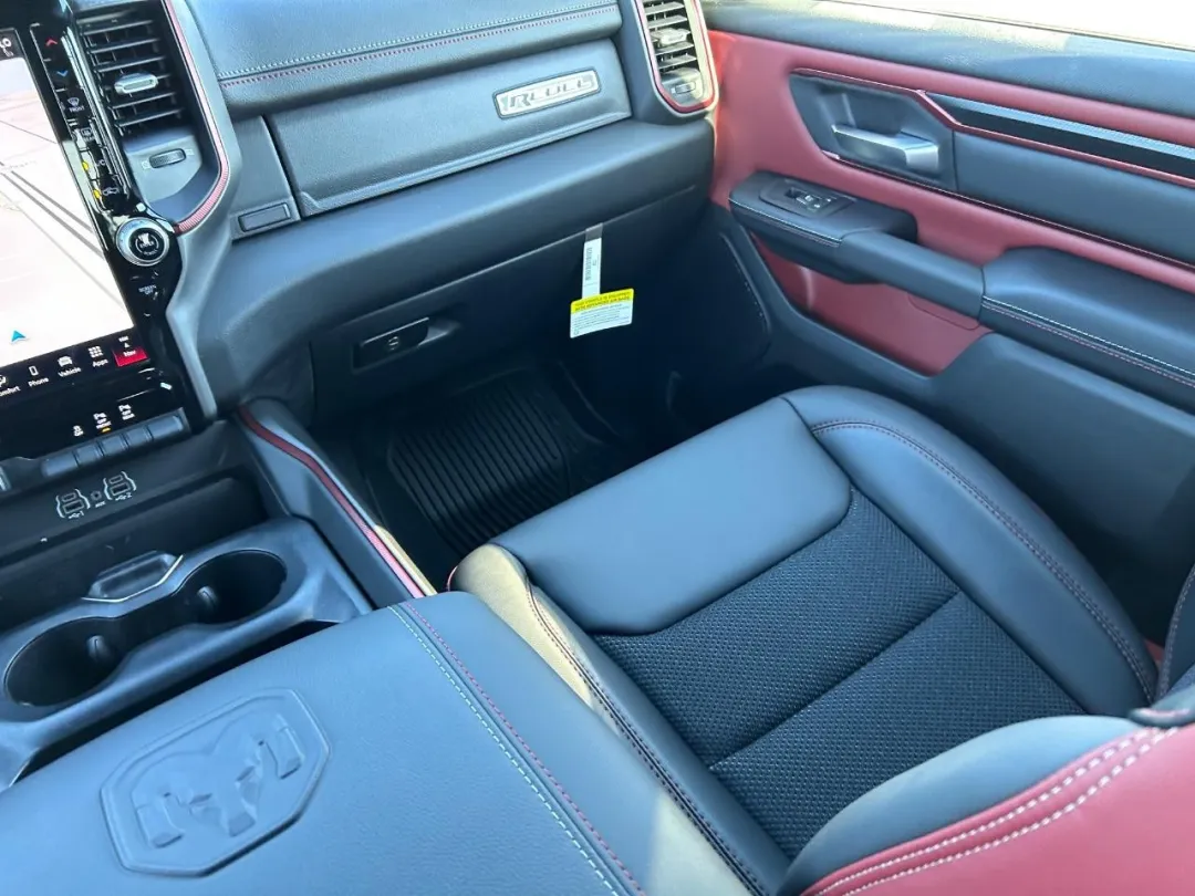 2025 Ram 1500 - 1C6SRFLP1SN636787 - Image #18