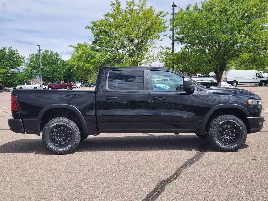 2025 Ram 1500 - 1C6SRFLP6SN738330 - Image #2