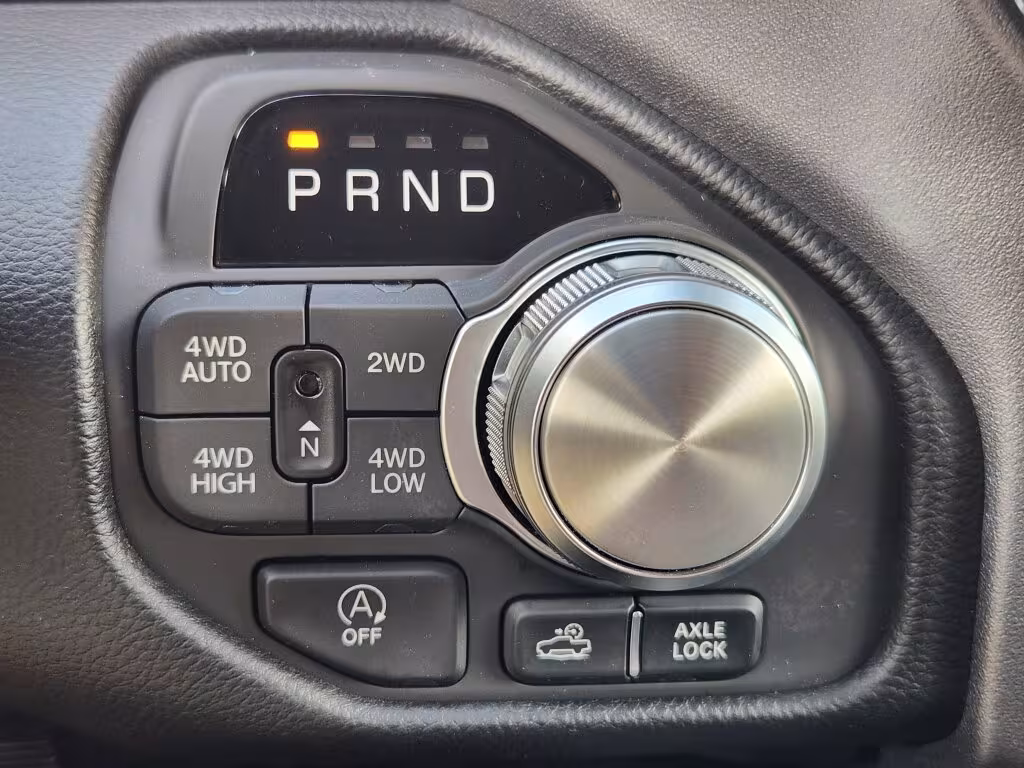 2025 Ram 1500 - 1C6SRFLP6SN738330 - Image #20