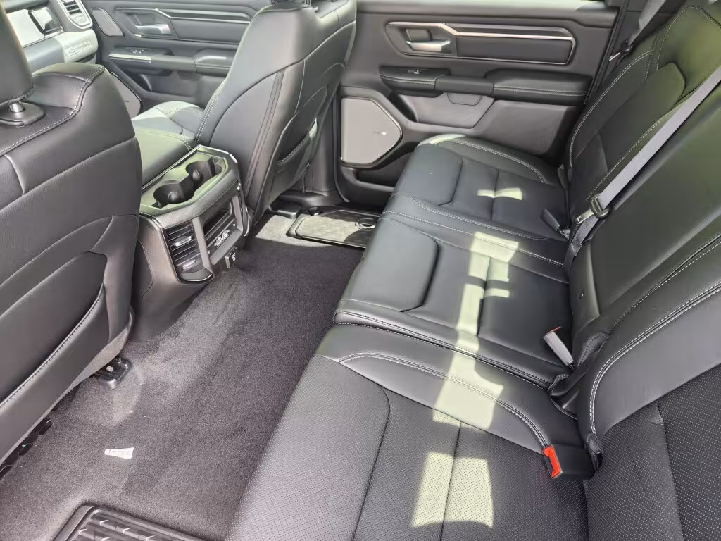 2025 Ram 1500 - 1C6SRFLP6SN738330 - Image #9